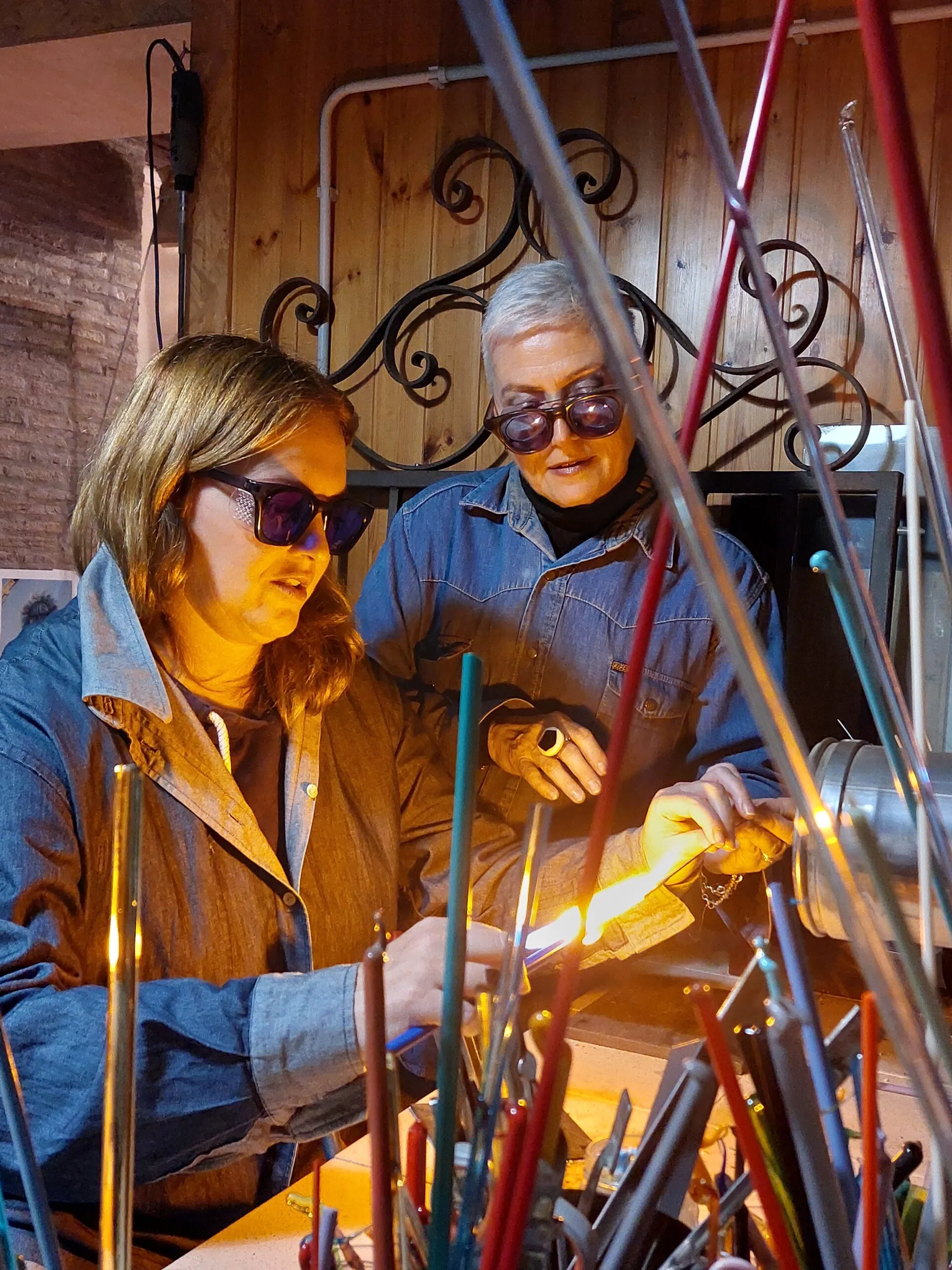 ALLA SCOPERTA DI MURANO - Passeggiata per famiglie a Murano alla scoperta di una tipica fornace di vetro + Laboratorio sul vetro - immagine 4