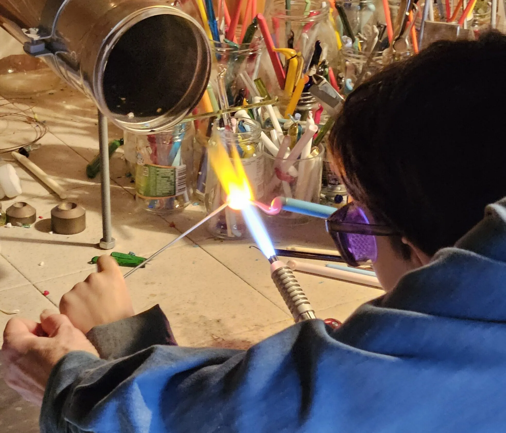 ALLA SCOPERTA DI MURANO - Passeggiata per famiglie a Murano alla scoperta di una tipica fornace di vetro + Laboratorio sul vetro - immagine 2