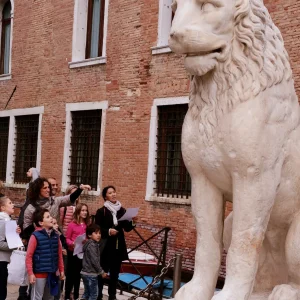 THE BRAVE LION - Treasure hunt for families around the Arsenale area